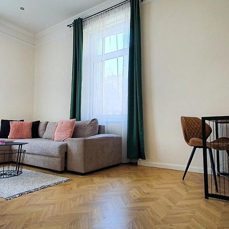 Smaragd Apartman Győr Extérieur photo