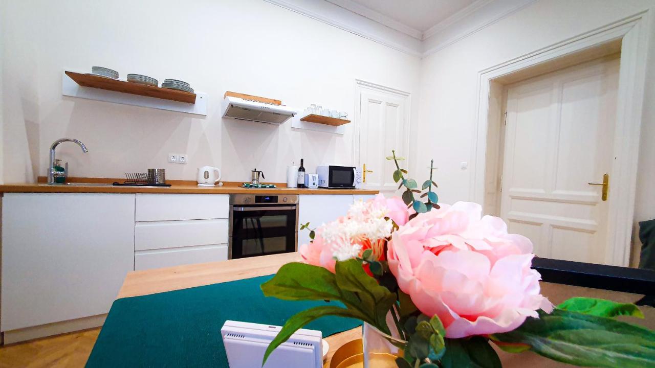 Smaragd Apartman Győr Extérieur photo